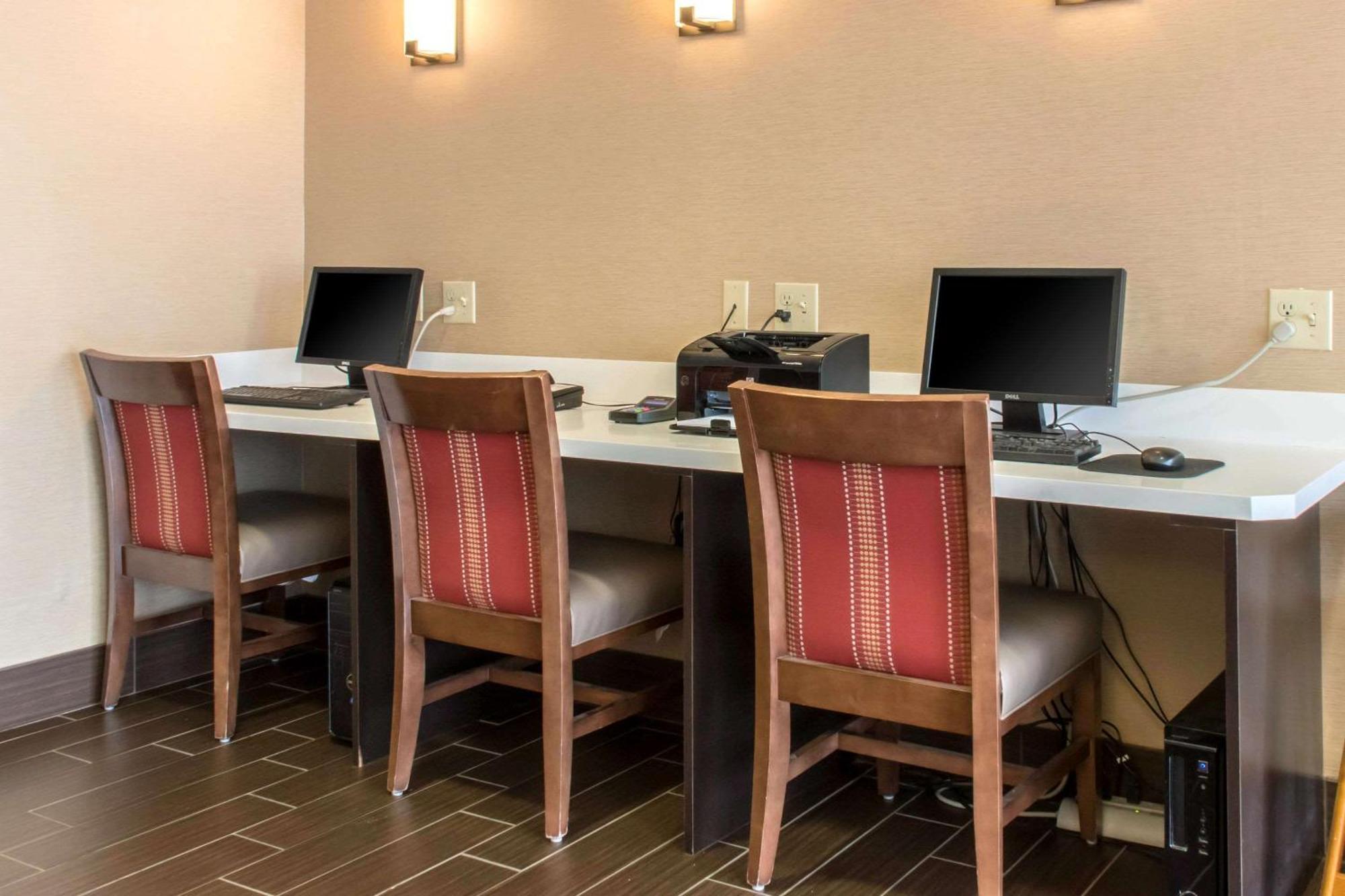 Comfort Suites Scranton Near Montage Mountain Экстерьер фото