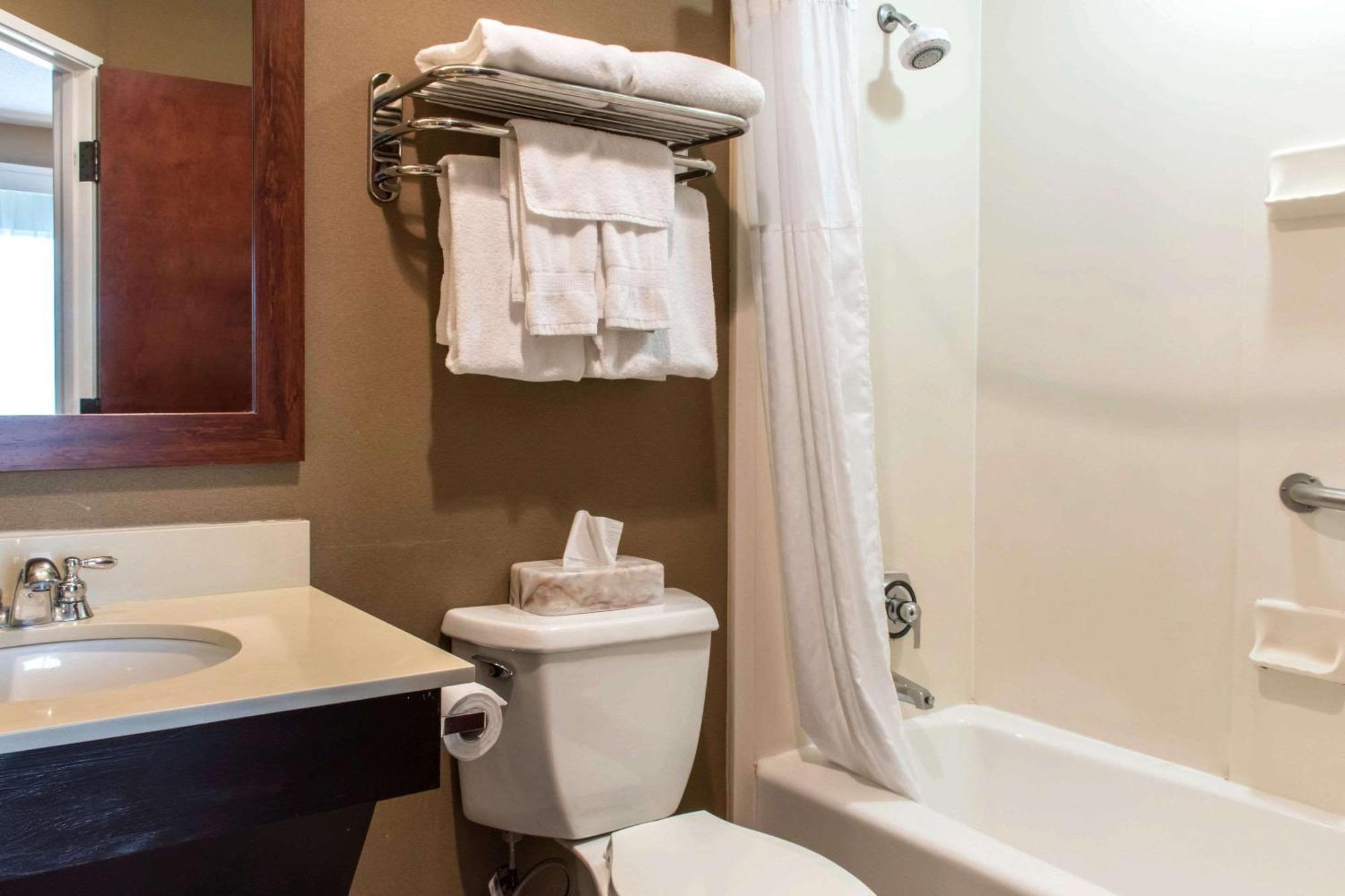 Comfort Suites Scranton Near Montage Mountain Экстерьер фото